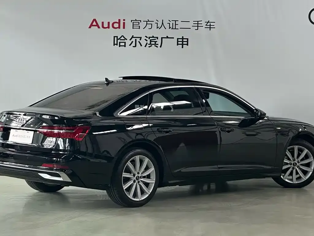Audi A6L — фото 9