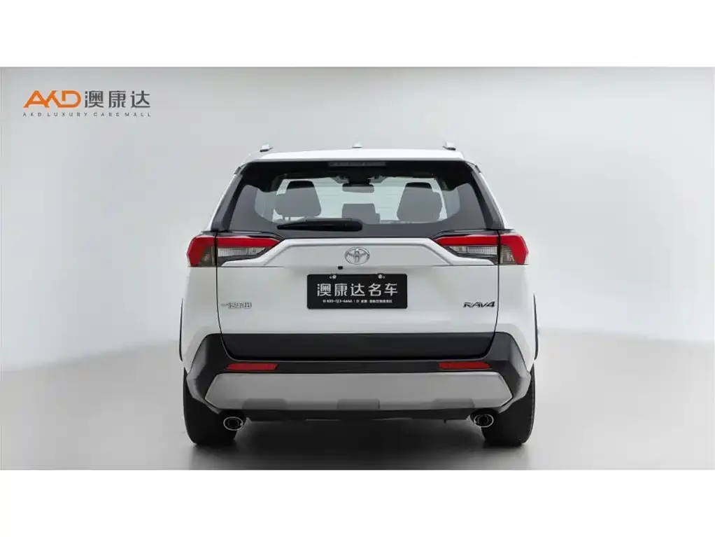 Toyota RAV4 — фото 6