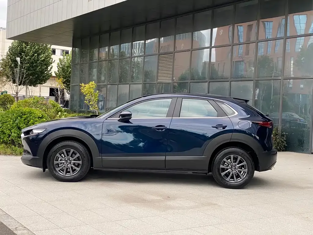 Mazda CX-30 — фото 8