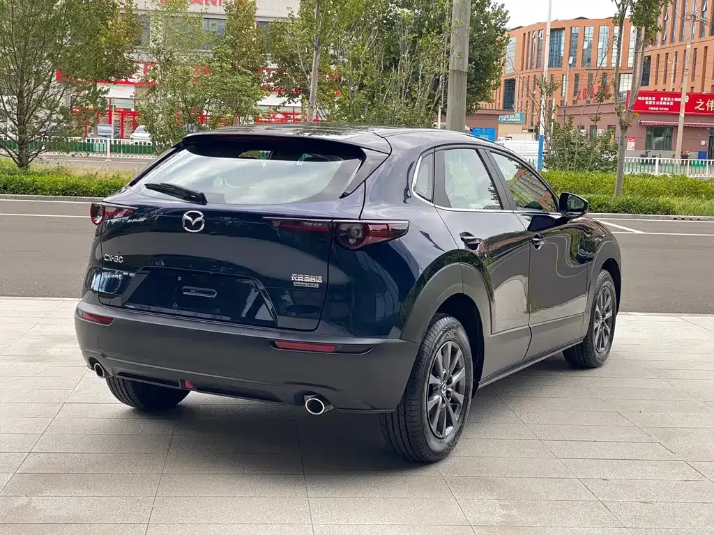 Mazda CX-30 — фото 10