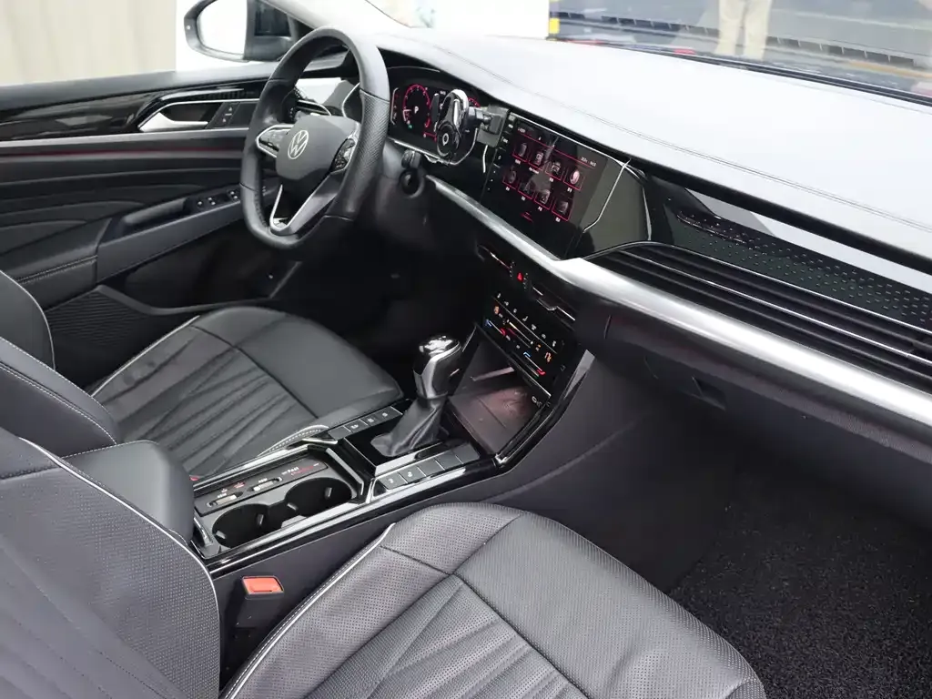 Volkswagen Passat — фото 8