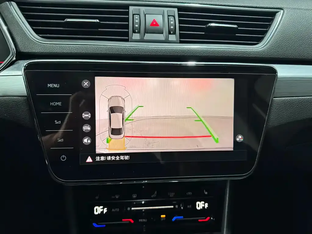 Skoda Superb — фото 3