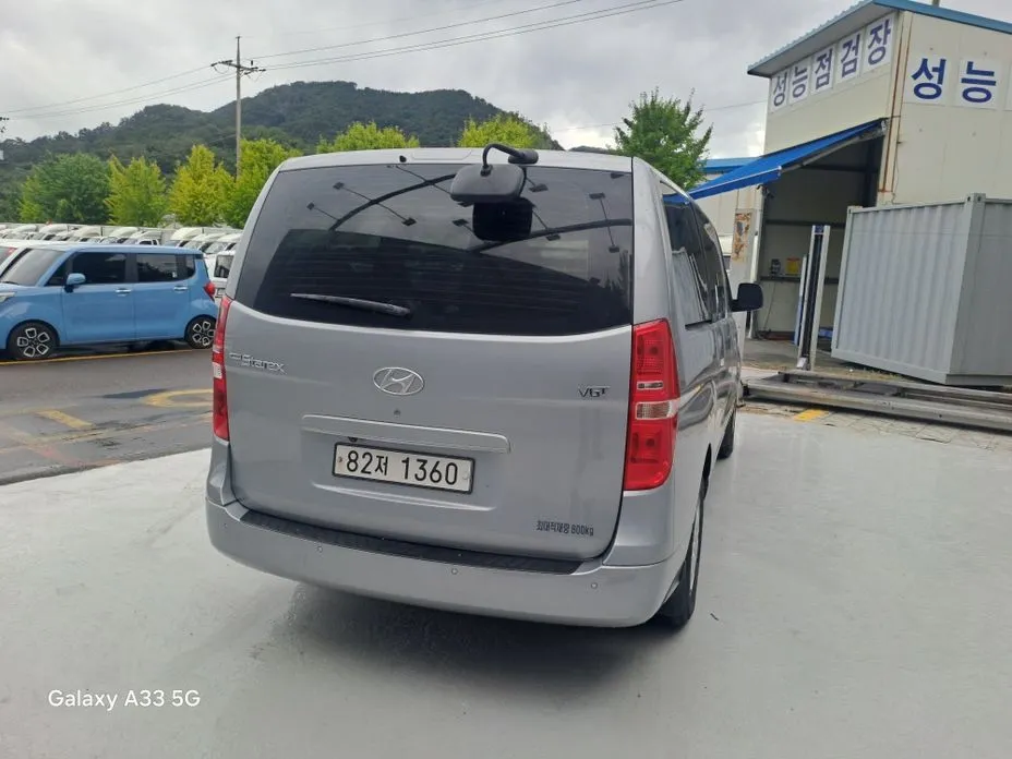Hyundai Starex — фото 6