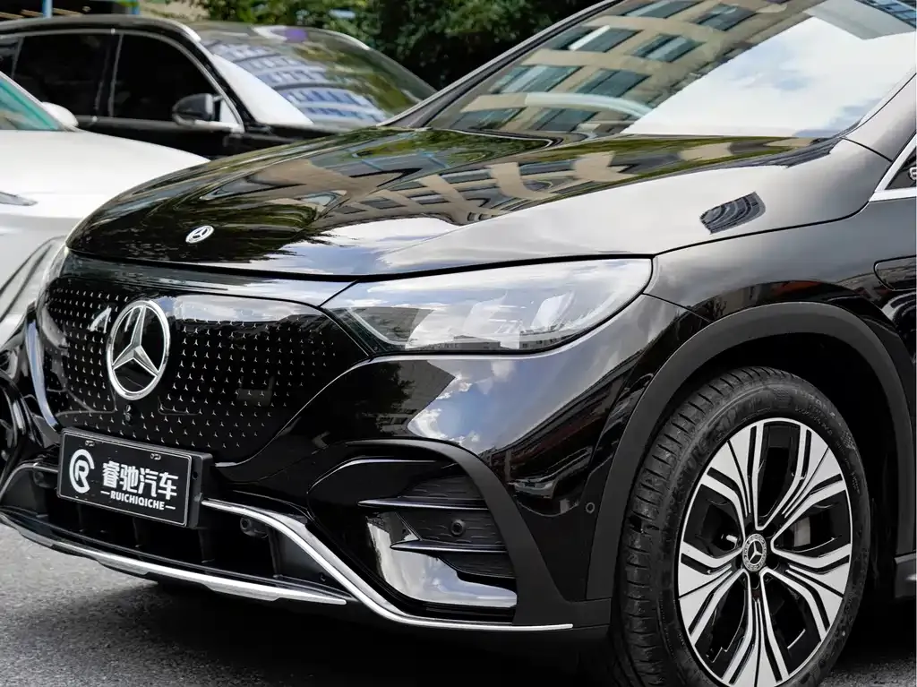 Mercedes-Benz EQE SUV — фото 3