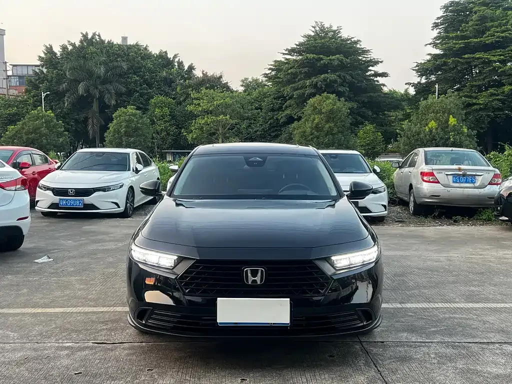 Honda Accord — фото 5