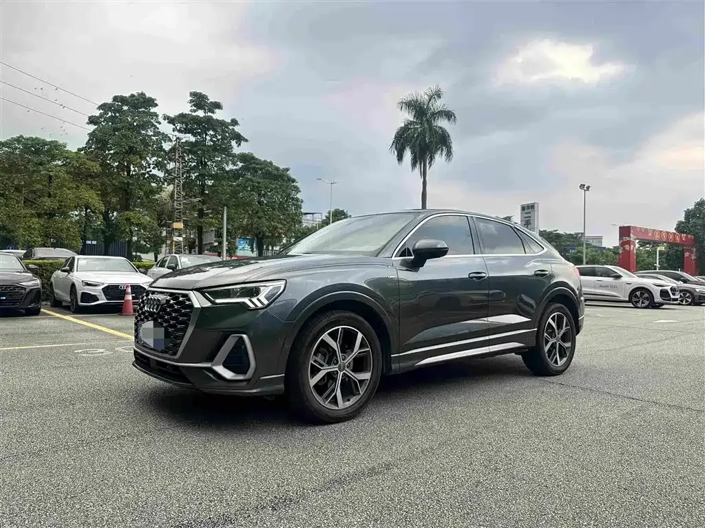 Audi Q3 Sportback — фото 1