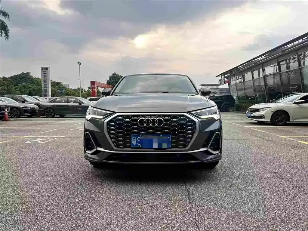 Audi Q3 Sportback — фото 7