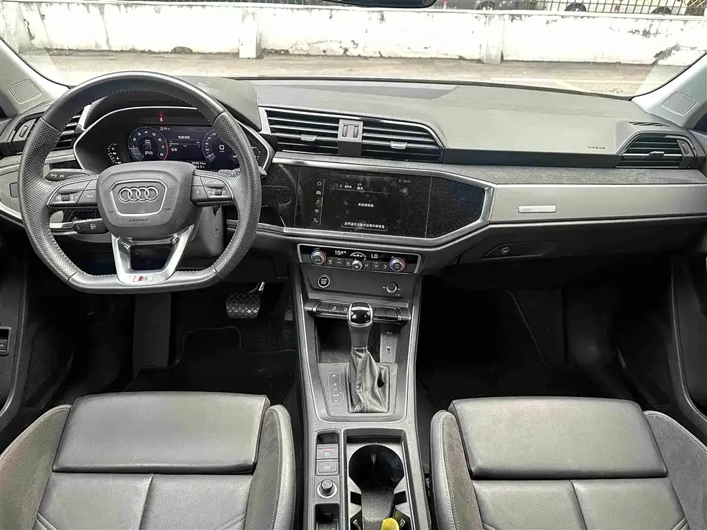 Audi Q3 Sportback — фото 3