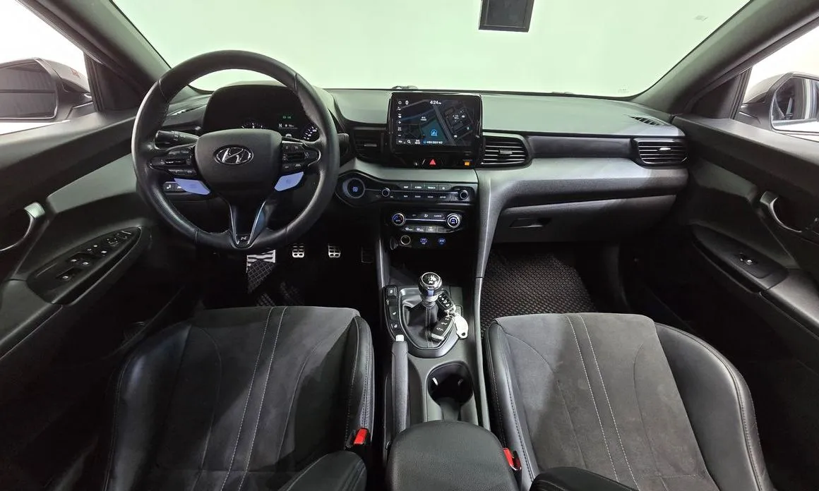 Hyundai Veloster — фото 6