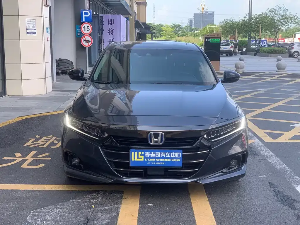 Honda Accord — фото 5