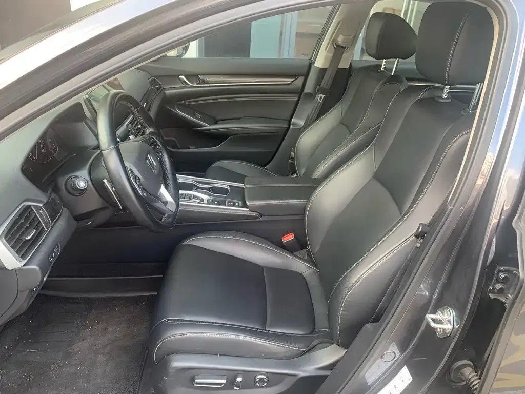 Honda Accord — фото 6