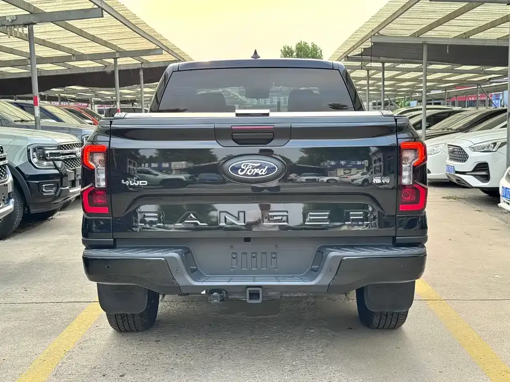 Ford Ranger — фото 10