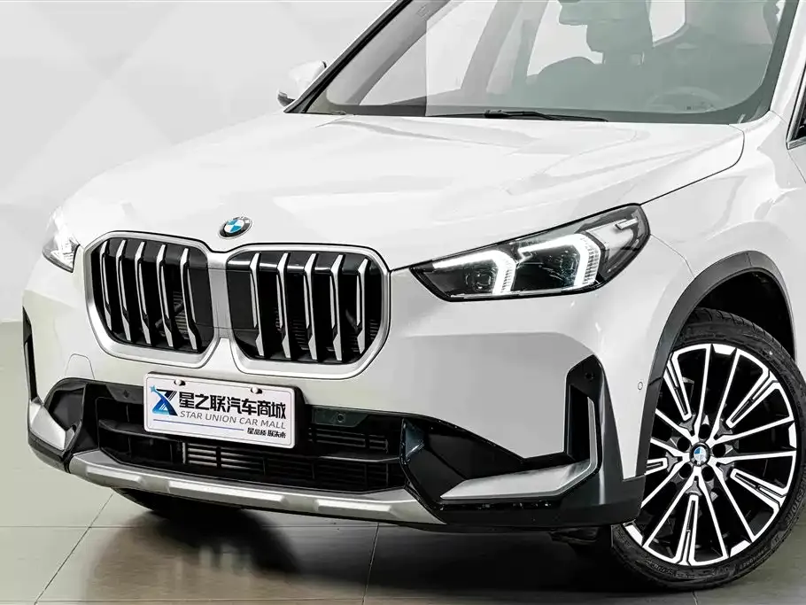 BMW X1 — фото 5