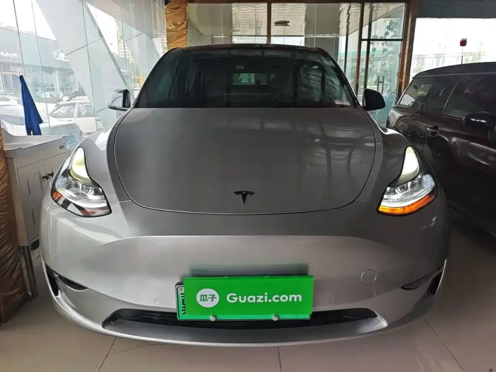 Tesla Model Y — фото 7