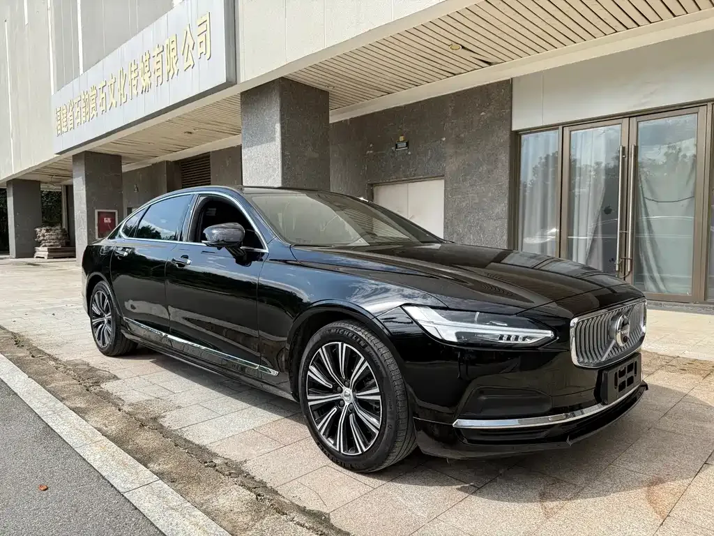 Volvo S90 — фото 3
