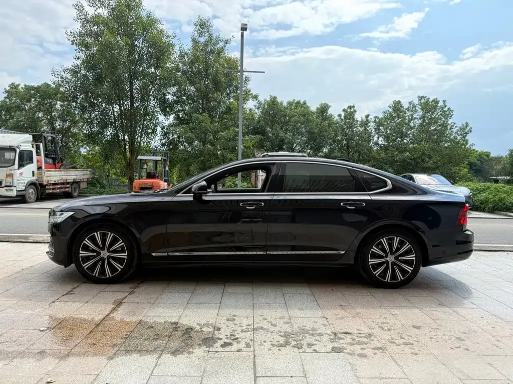 Volvo S90 — фото 4