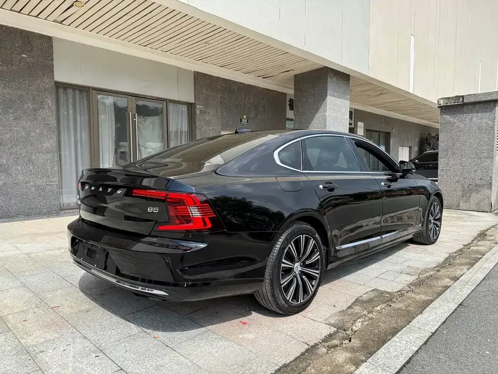 Volvo S90 — фото 6