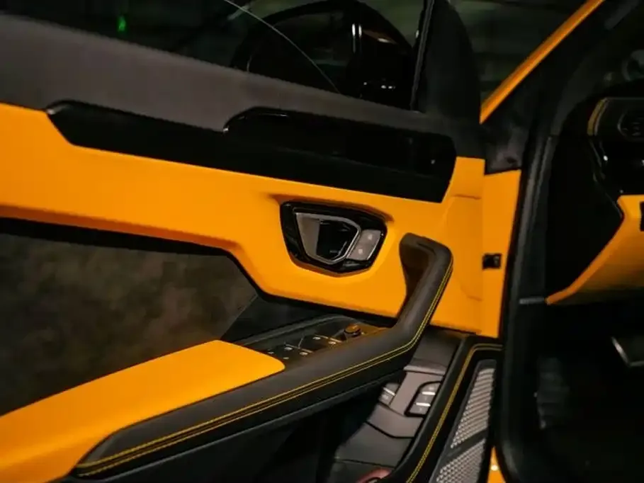 Lamborghini Urus — фото 8