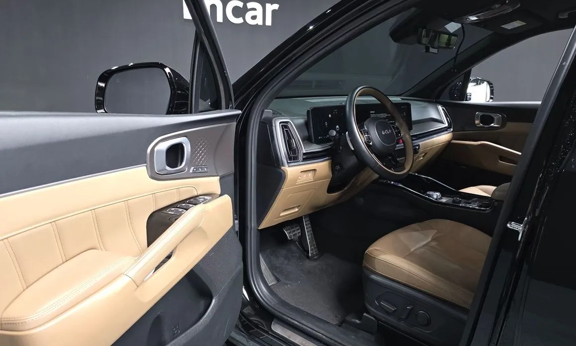 Kia Sorento — фото 6