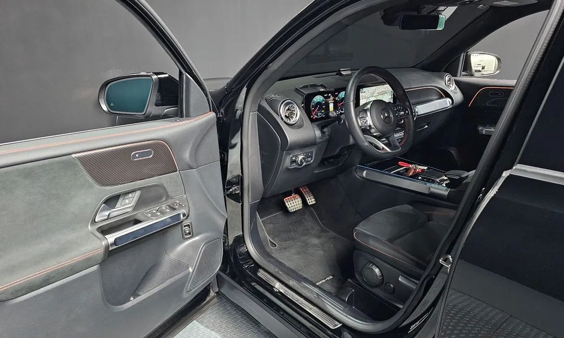 Mercedes-Benz GLB-Class — фото 10