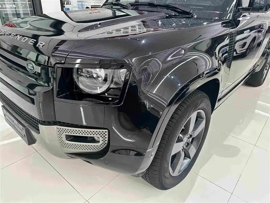 Land Rover Defender — фото 10