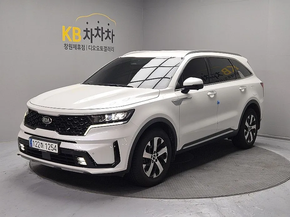 Kia Sorento — фото 7