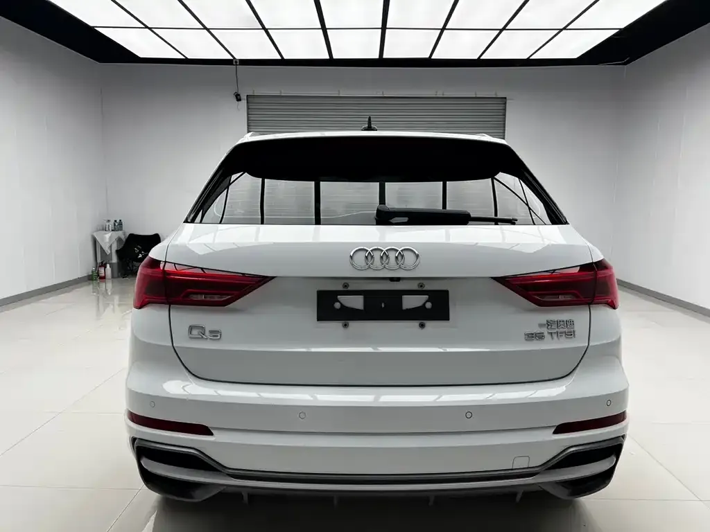 Audi Q3 — фото 3