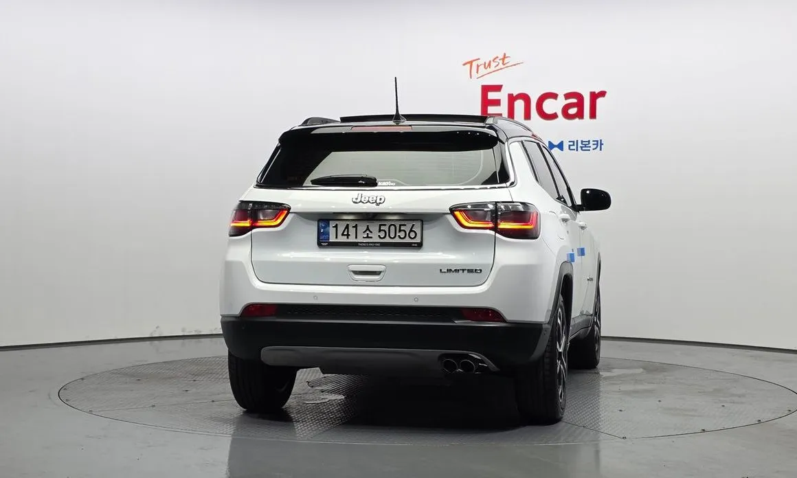 Jeep Compass — фото 4
