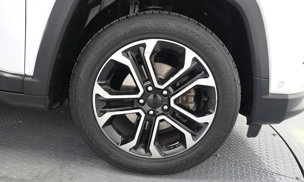 Jeep Compass — фото 7