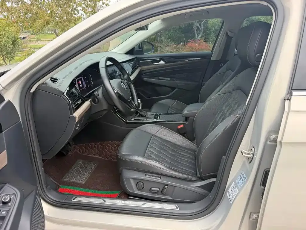 Volkswagen Passat — фото 5