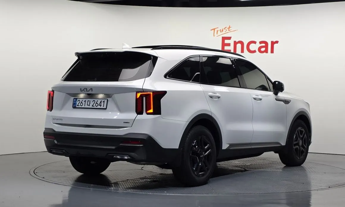 Kia Sorento — фото 5