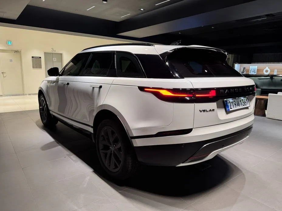 Land Rover Range Rover Velar — фото 8