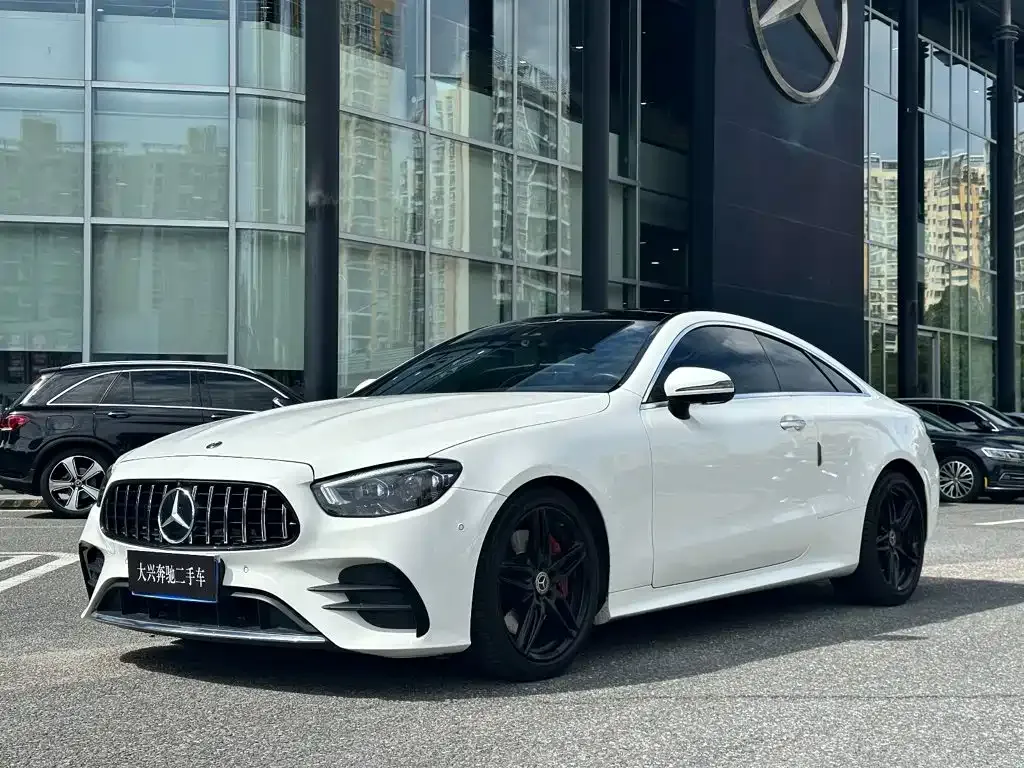 Mercedes-Benz E-Class (Import) — фото 1