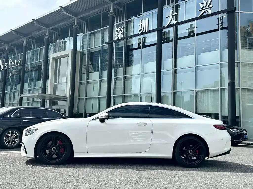 Mercedes-Benz E-Class (Import) — фото 3