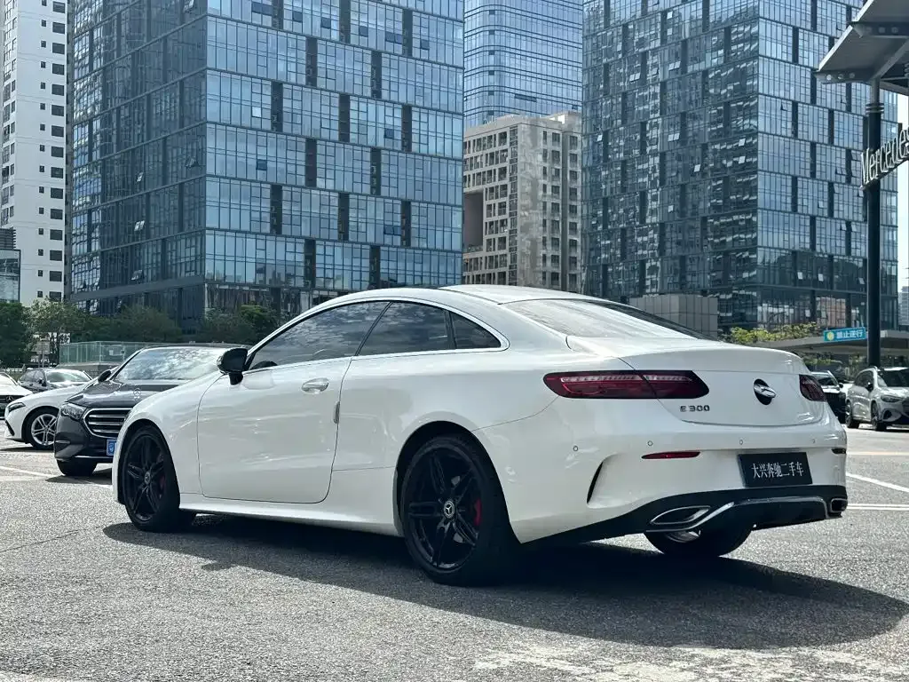 Mercedes-Benz E-Class (Import) — фото 10