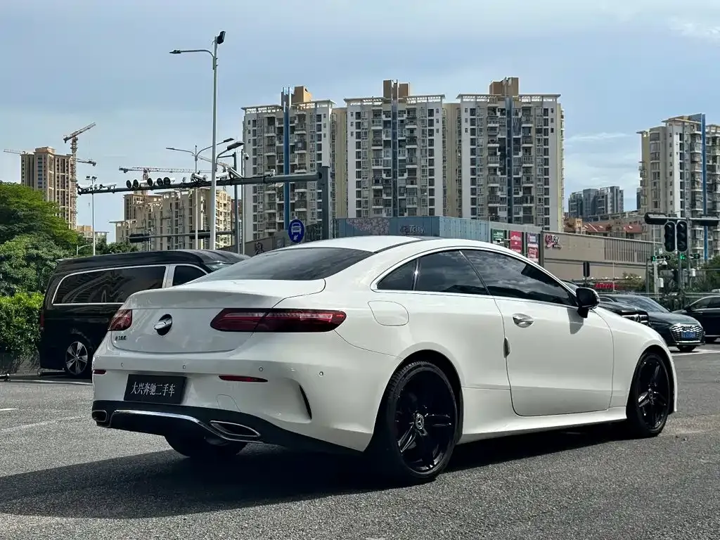 Mercedes-Benz E-Class (Import) — фото 9
