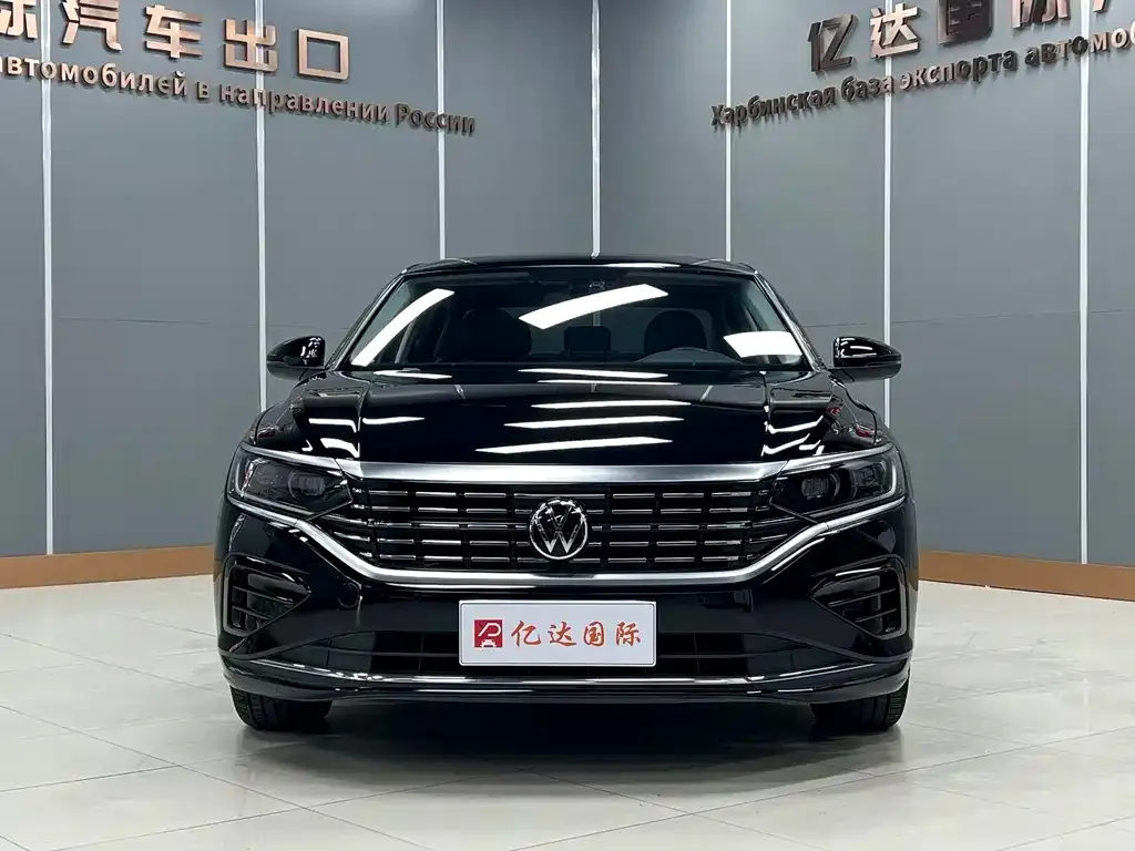 Volkswagen Passat — фото 8
