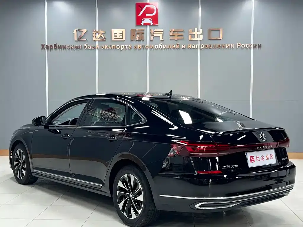Volkswagen Passat — фото 9