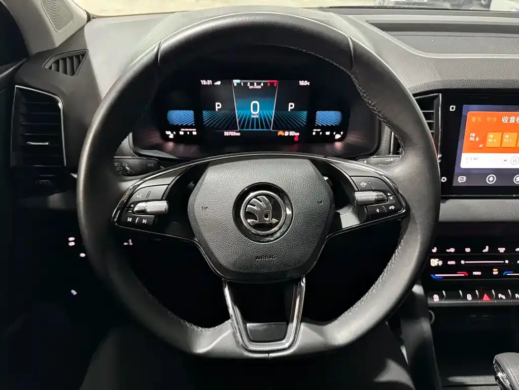 Skoda Karoq — фото 6