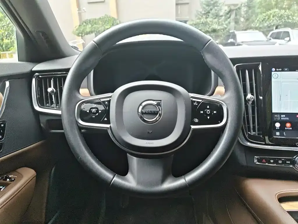 Volvo S90 — фото 4