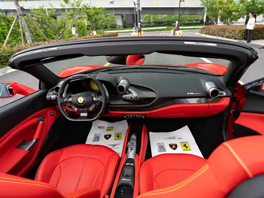 Ferrari F8 — фото 5