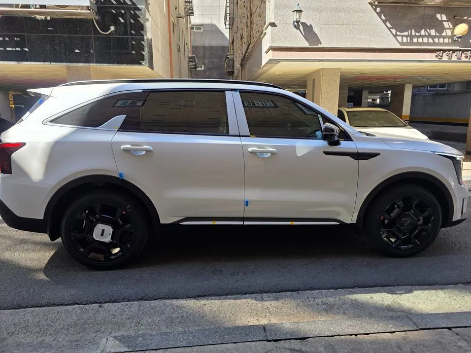 Kia Sorento — фото 6