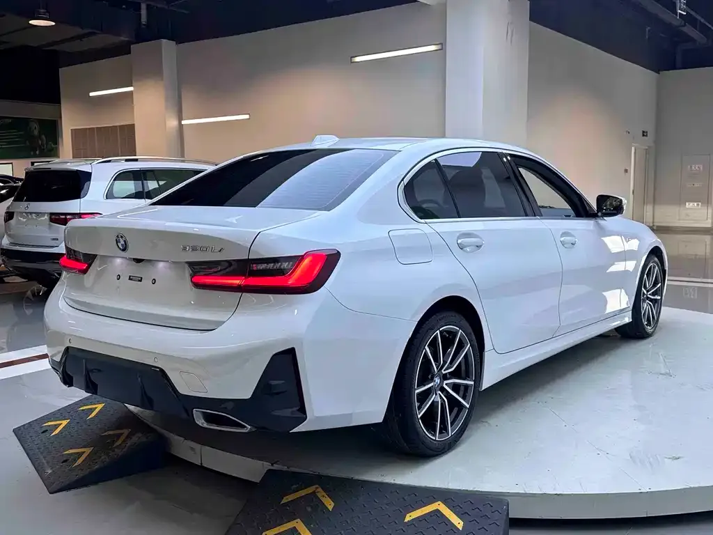 BMW 3 Series — фото 10