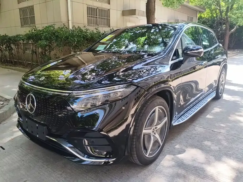 Mercedes-Benz EQS SUV — фото 10