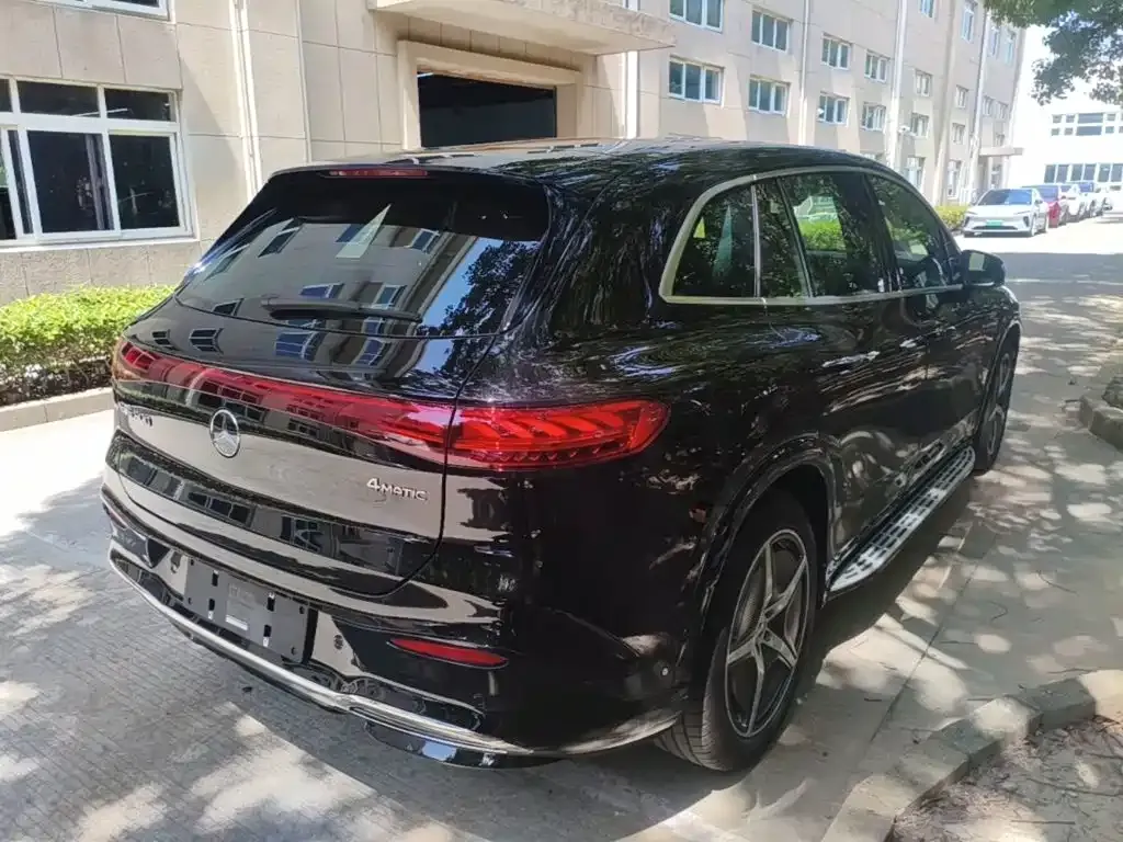 Mercedes-Benz EQS SUV — фото 7