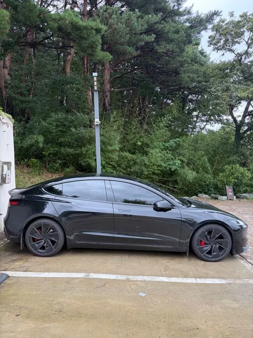 Tesla Model 3 — фото 2
