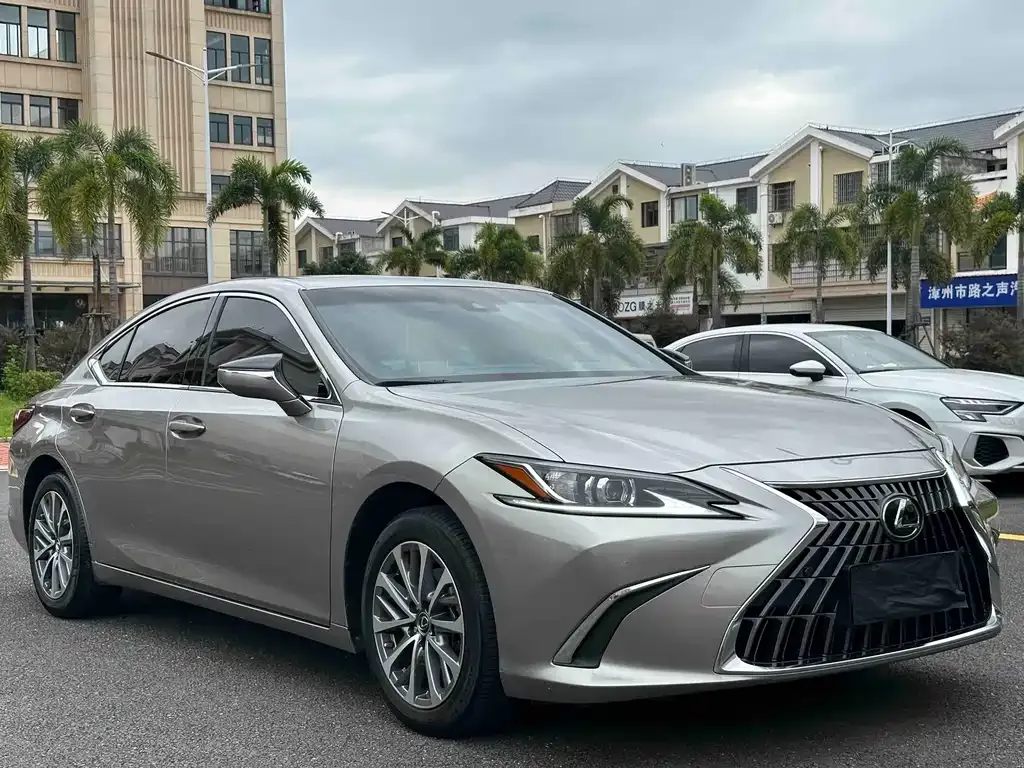 Lexus ES — фото 2