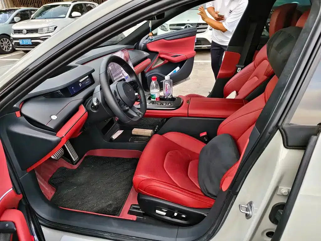 Xiaomi SU7 — фото 3