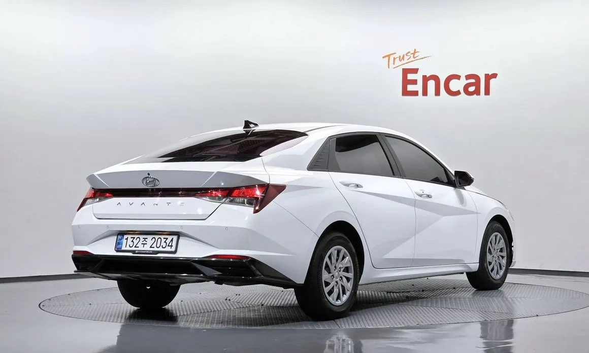 Hyundai AVANTE — фото 9