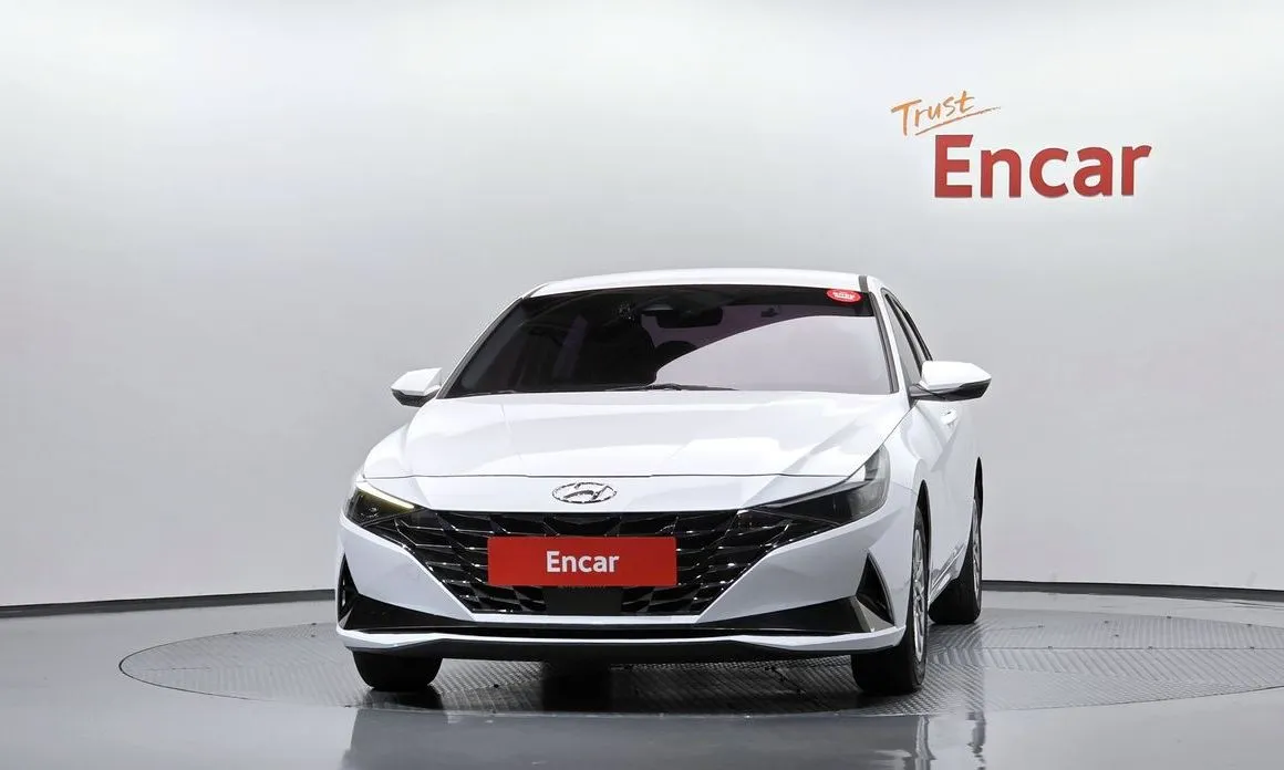 Hyundai AVANTE — фото 3